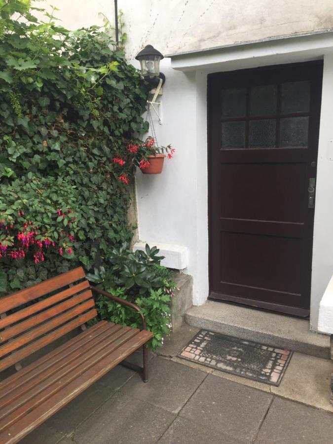 Blue Apartment In Beautiful English Style Garden With Atmosphere Praha Eksteriør bilde